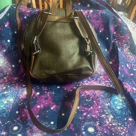 Guess backpack - Picture 3 of 6